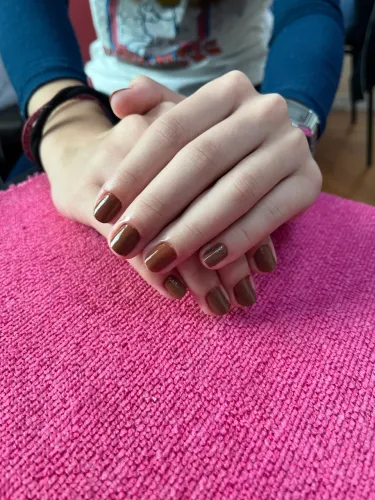 Manicure, nail design, depiladora e design de sobrancelha agende seu horário 
