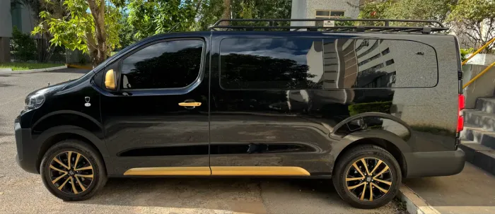 Peugeot Expert Vitré 2.2 Turbo Diesel 2025