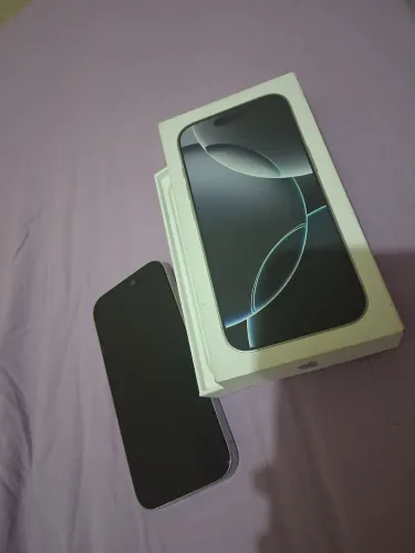 iPhone 16 pro 256gb
