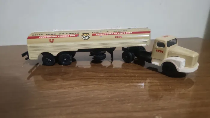 Carrinho Miniatura Caminhão Carreta Scania 111 Jacaré Juê Anos 80 Escala 1/50