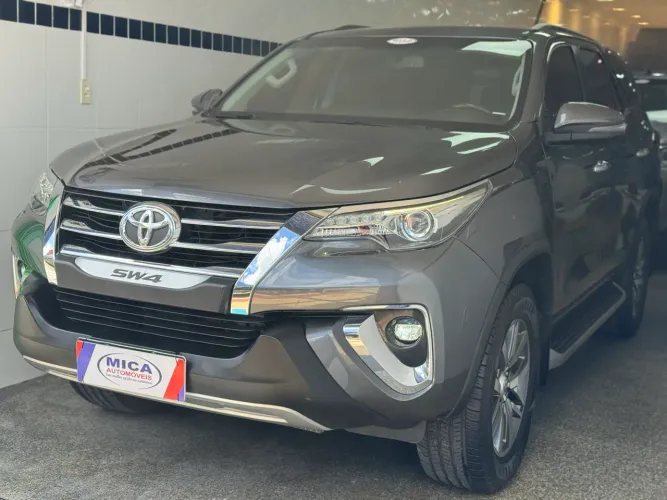 Toyota Hilux CD SRX 4X4 2.8 TDI 16V Diesel Aut. 2019