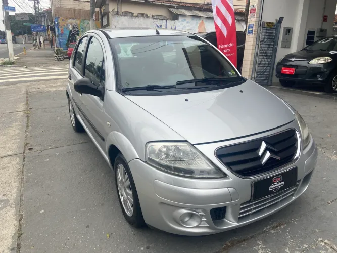 Citroen C3 GLX 1.4/ GLX Sonora 1.4 Flex 8V 5P 2011
