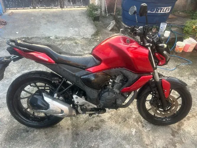 Fazer fz15 22/23- leia descrição