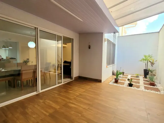 Sobrado Condomínio Green Palace, 190 m² com 3 suítes, Setor Santa Genoveva - Goiânia - GO