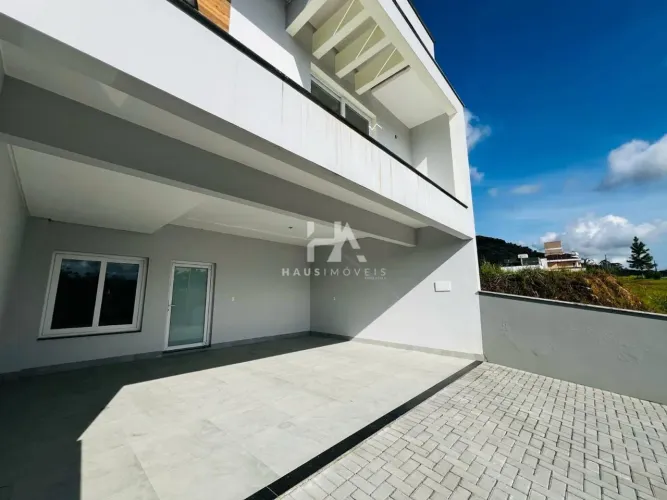 Casa residencial para alugar no bairro Barra do Rio Cerro, 110 m² e 3 dormitórios.