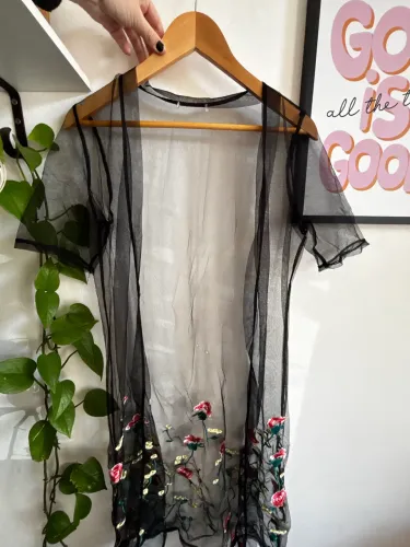 kimono feminino preto bordado único