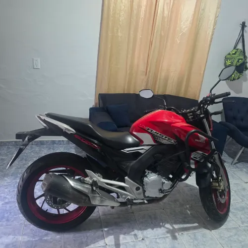 CB Twister 250 F ABS