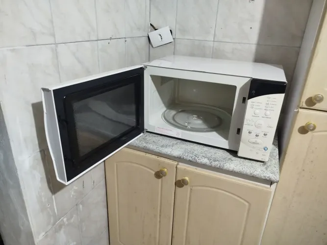 Microondas Electrolux 27L 127v, bem conservado, todo original, funcionando perfeitamente.