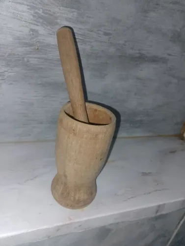Pilão de madeira 