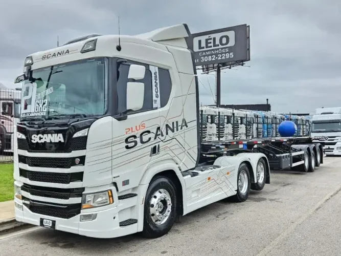 Scania R450 6x2 Plus Ano 2021 Automático Retarder Porta Container Ibiporã com plataforma