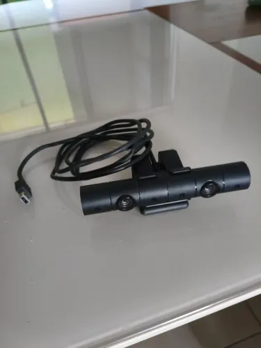 Vendo câmera PS4