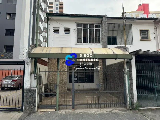 Casa para locação com 325m2 na Vila Clementina
