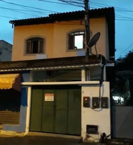 Open vende casa ampla com loja e quarto e sala independentes já alugados - Fonseca