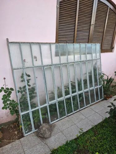 Janela de Ferro com Vidro Canelado 2,20 x 1,50 m - Muito Resistente