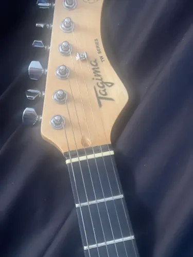 Guitarra tagima