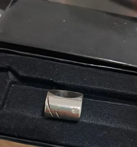 Anel de prata com zirconia