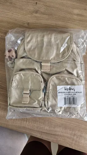 NOVA-Mochila kipling lovebug dourada