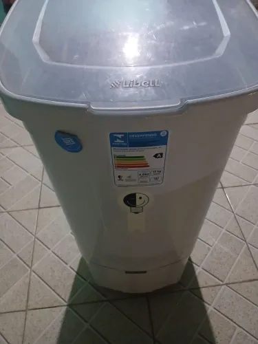 Gostaria  de esta vendendo  por que comprei  uma máquina  de lavar 