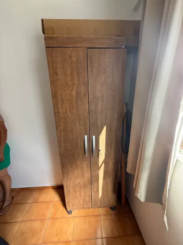 Sapateira Multiuso 2 Portas - Linda, Espaçosa e Muito Conservada!