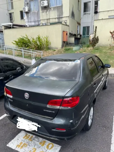 Fiat Siena Attractive 1.0 Fire Flex 8V 4P 2011