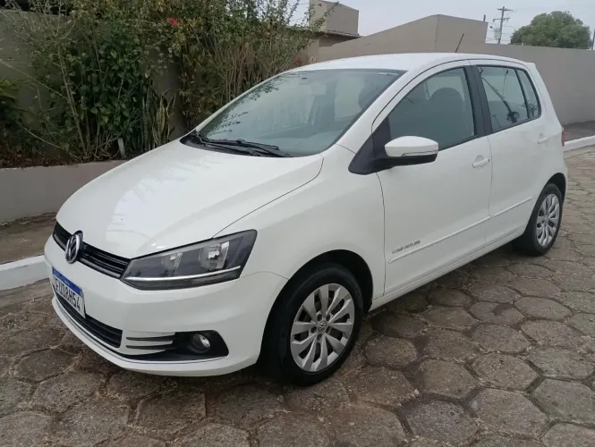 Volkswagen Fox Trendline 1.0 Flex 8V 5P 2015