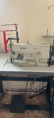 Máquina costura industrial