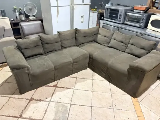 Sofá de canto 6 lugares bem confortável