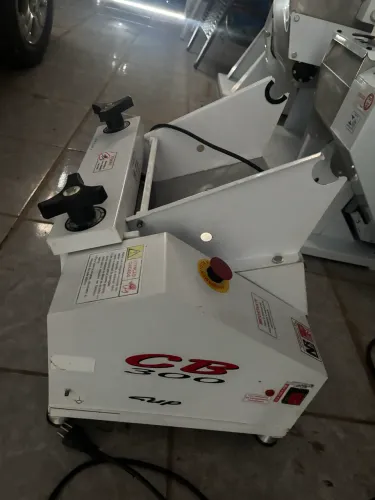 Cilindro seminovo bermar 30 cm usado 5 veses 