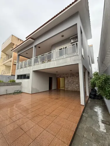 Casa, 4 quartos, 4 suítes, 370 m², 4 vagas no Setor Sudoeste em Goiânia