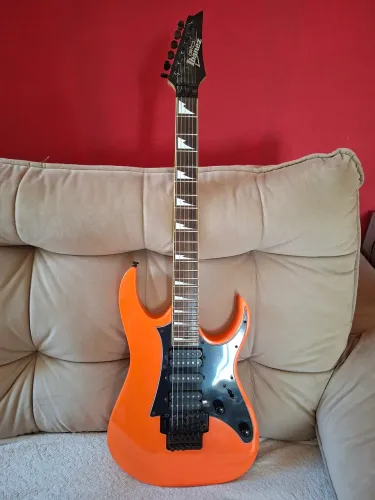 Guitarra Ibanez Gio GRG 250 DBX laranja vendo ou troco por uma de ponte fixa
