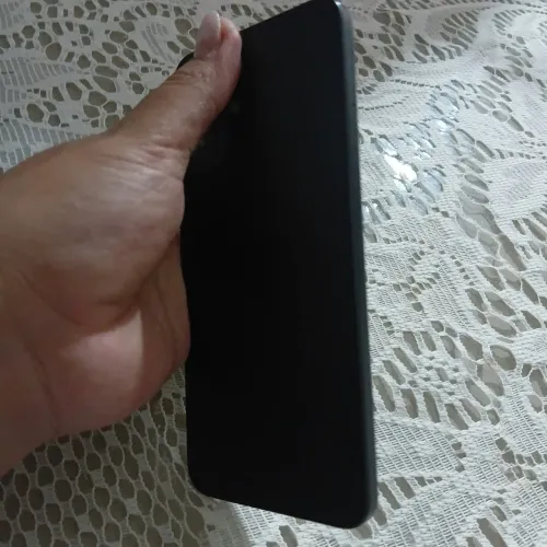 Celular semi novo