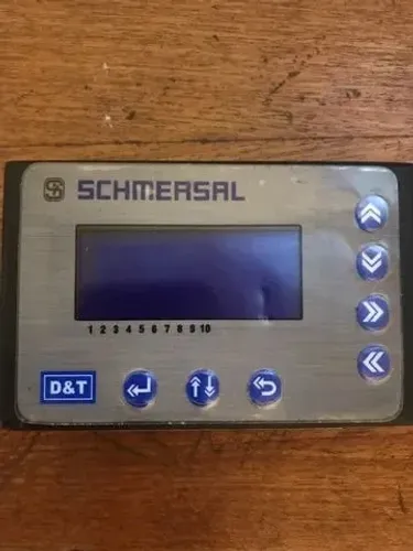 010 Painel Schmersal D&T