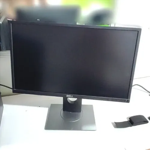 Monitores Dell 22 entre 24" Cor Preto/prata 100v/240v usado e bom esta e funcionando