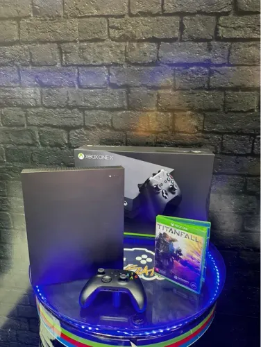 Temos a pronta entrega Xbox One X