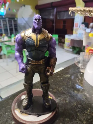 Estátuas de Figuras de Ação