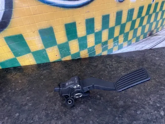 Pedal acelerador honda hrv 1.821034b2  *