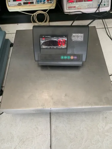 Balança digital até 300KG (toda em aço Inox) Ideal para peixaria