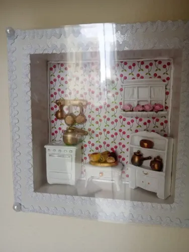 banheiro miniatura branco