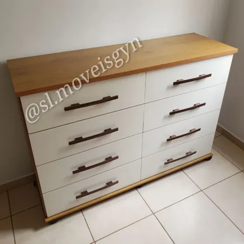 Cômoda 8 gavetas com rodinhas