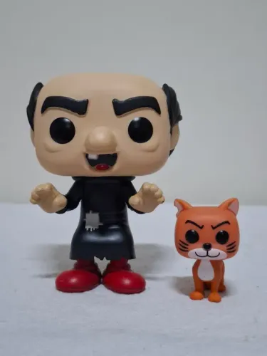 Funko Pop Gargamel e Azrael - Smurfs (loose)