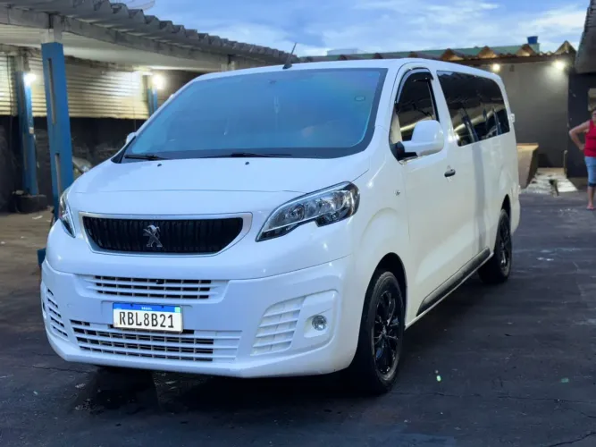 Peugeot Expert Minibus 1.6 Turbo Diesel 2020