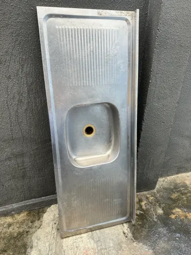 Pia inox com cimento 