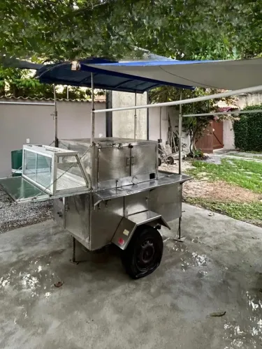 Carrinho de churrasquinho 