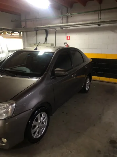 Toyota Etios 2017 Automático - Locação para Uber X e 99 Pop!