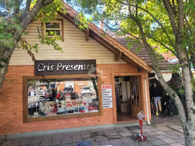 2 salas comerciais localizada no centro de Gramado.