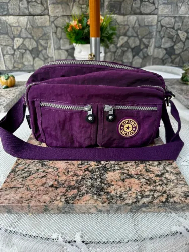 Bolsa Kipling Roxa