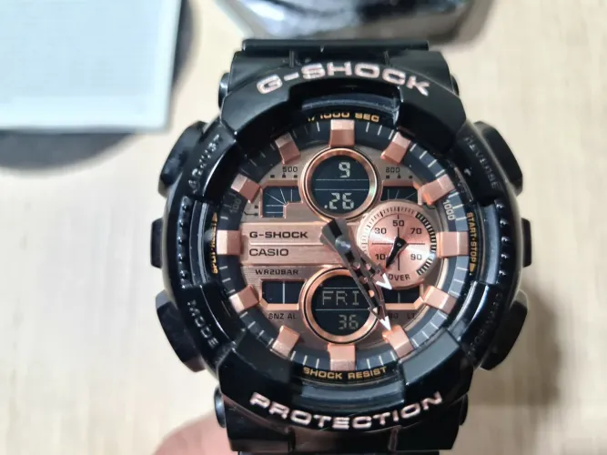 Relogio Casio G-Shock GA-140GB preto dourado