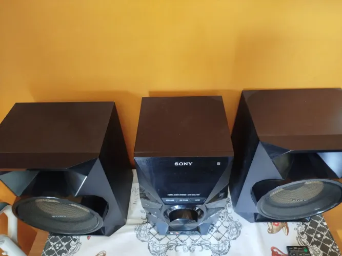 Mini system sony MHC-ECL77BT