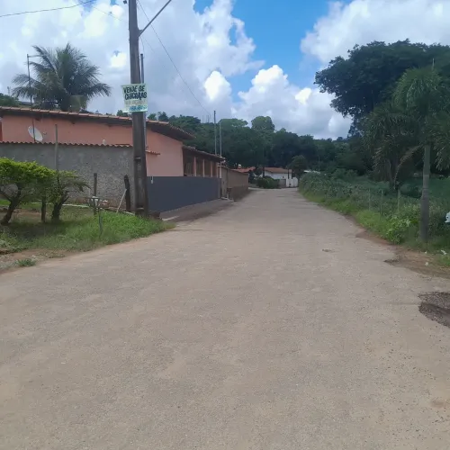 Terreno em serra azul   muito verde em rua tranquila