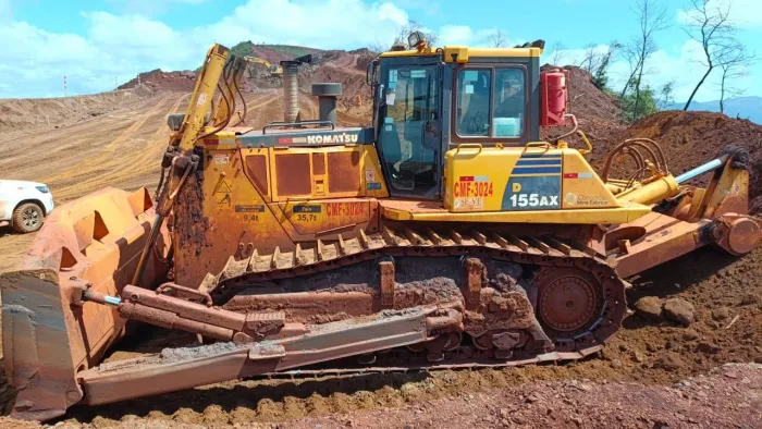 Trator de Esteira Komatsu D8T